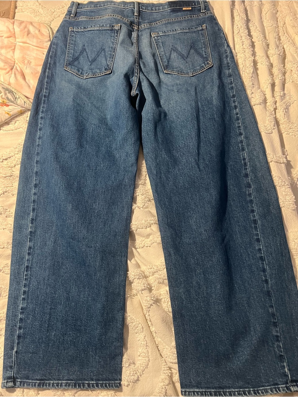 MOTHER Relaxed Straight-Leg Women’s Jeans in Medium Blue Denim